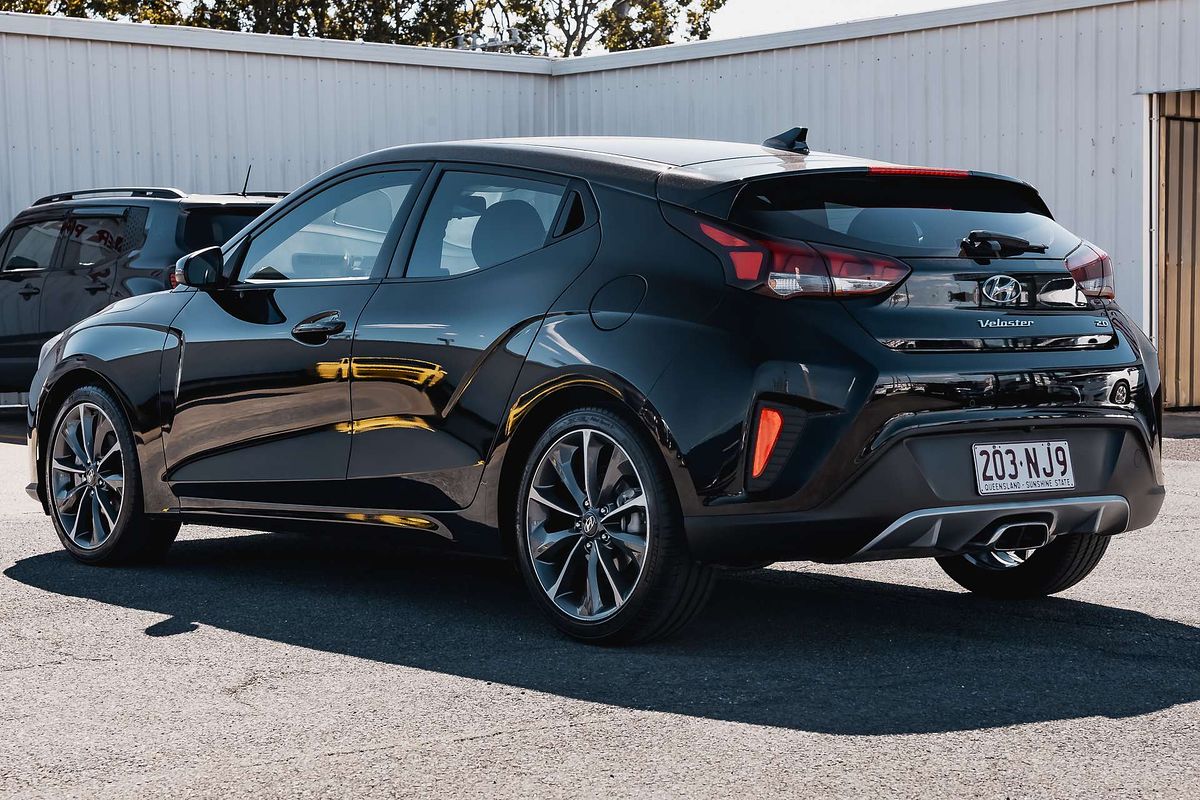 2019 Hyundai Veloster JS