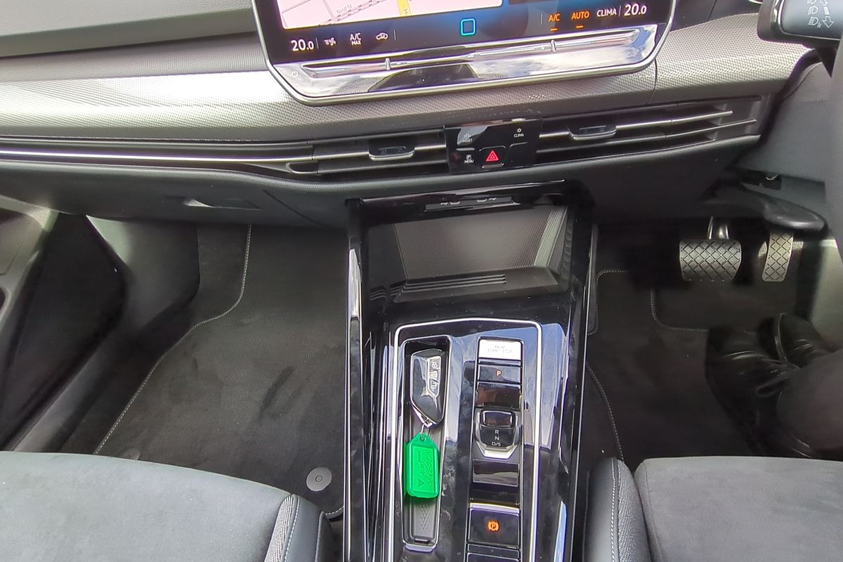 2025 Volkswagen Golf 110TSI Style 8.5