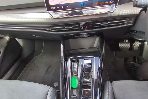 2025 Volkswagen Golf 110TSI Style 8.5