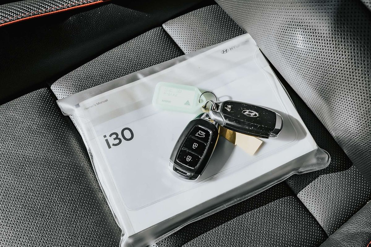 2019 Hyundai Veloster JS