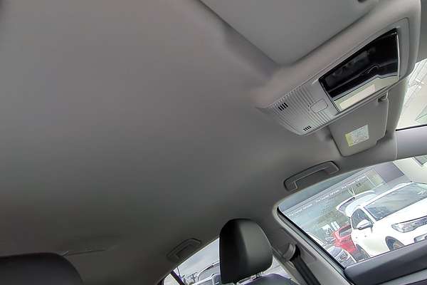 2025 Volkswagen Golf 110TSI Style 8.5