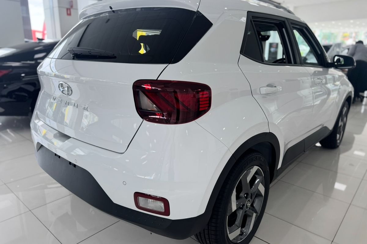 2025 Hyundai Venue Elite QX.V5