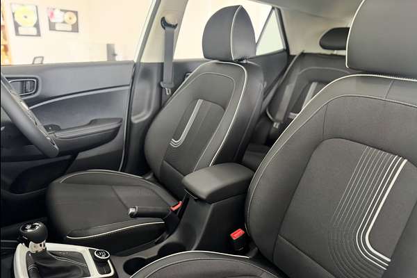 2025 Hyundai Venue Elite QX.V5
