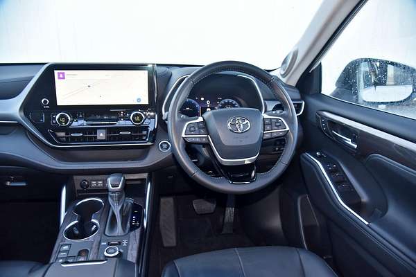 2023 Toyota Kluger Grande