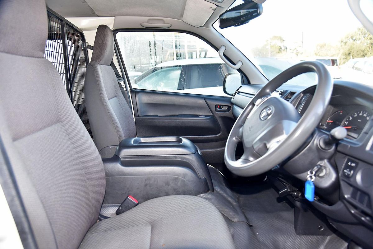 2017 Toyota Hiace KDH201R LWB