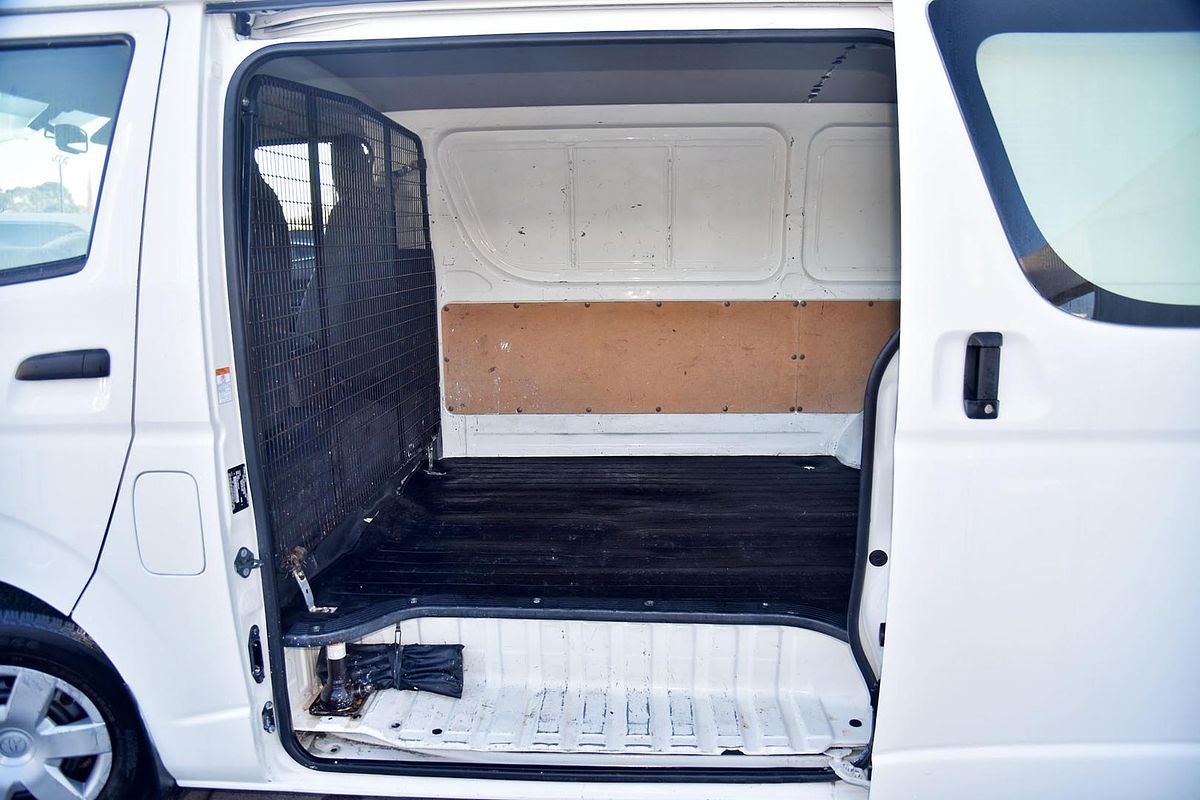 2017 Toyota Hiace KDH201R LWB
