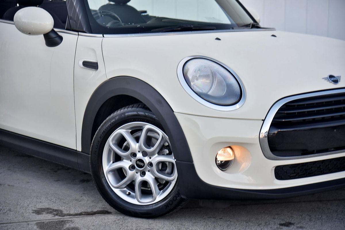 2018 MINI Convertible Cooper F57