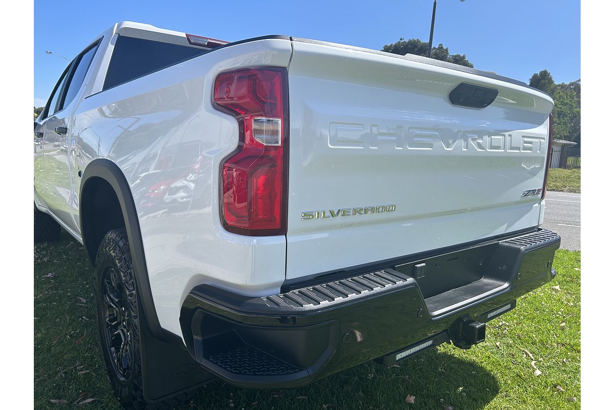 2025 Chevrolet Silverado 1500 LTZ Premium W/Tech Pack T1 4X4