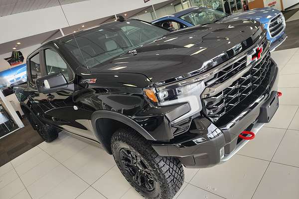 2025 Chevrolet Silverado 1500 LTZ Premium W/Tech Pack T1 4X4