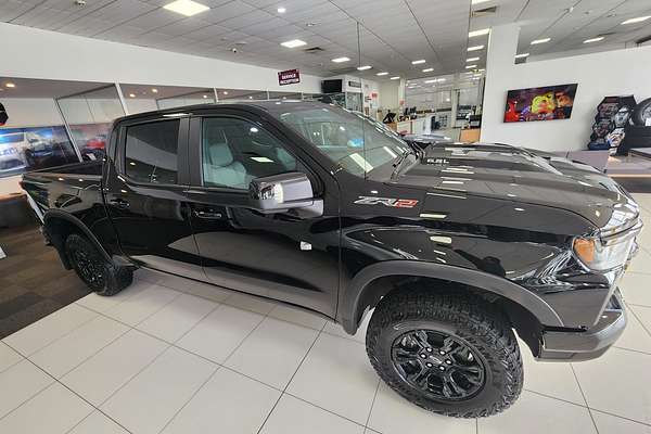 2025 Chevrolet Silverado 1500 LTZ Premium W/Tech Pack T1 4X4