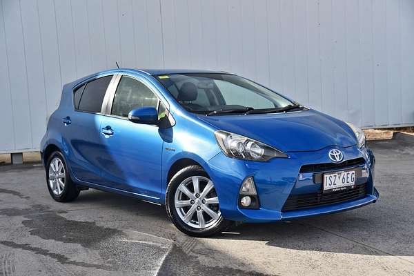 2012 Toyota Prius i-TECH HYBRID NHP10R
