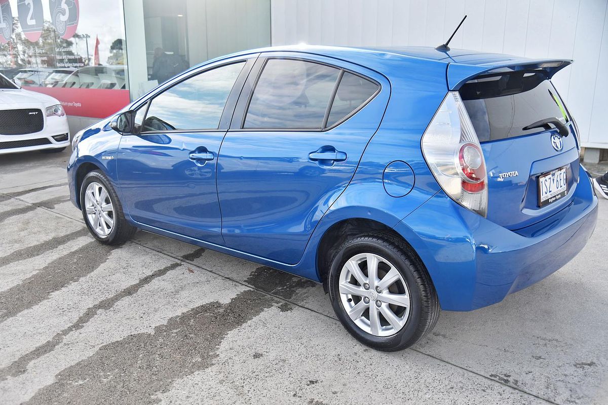 2012 Toyota Prius i-TECH HYBRID NHP10R