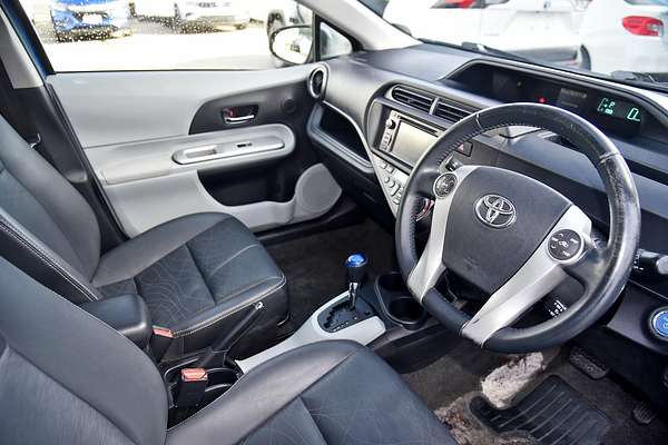2012 Toyota Prius i-TECH HYBRID NHP10R