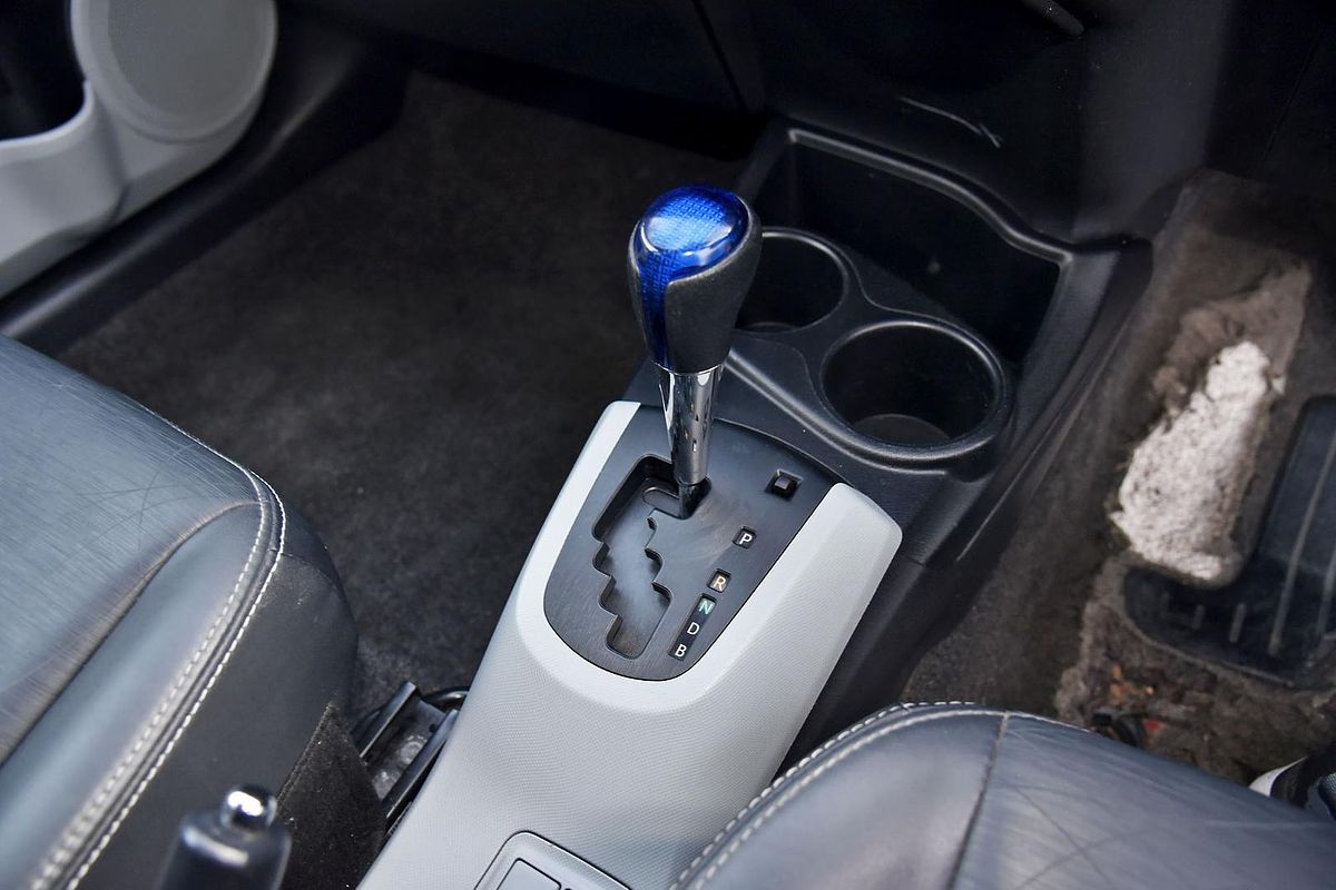 2012 Toyota Prius i-TECH HYBRID NHP10R