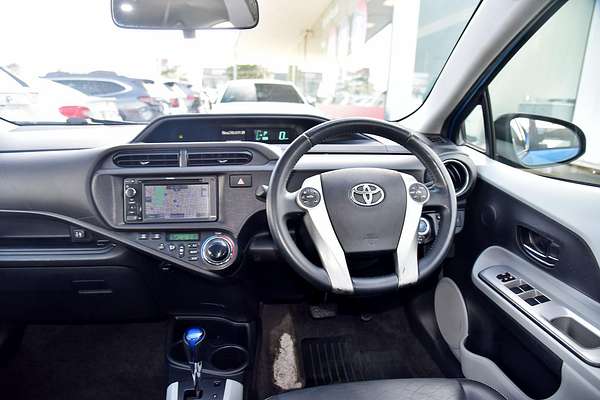 2012 Toyota Prius i-TECH HYBRID NHP10R