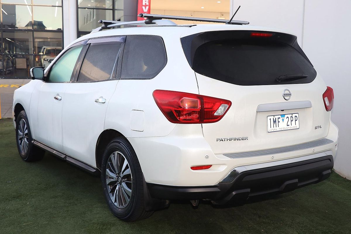 2017 Nissan Pathfinder ST-L R52 Series II