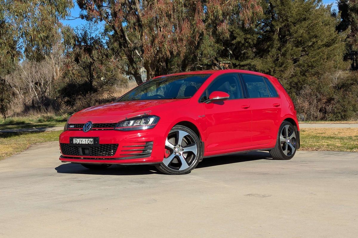 2016 Volkswagen Golf GTI 7