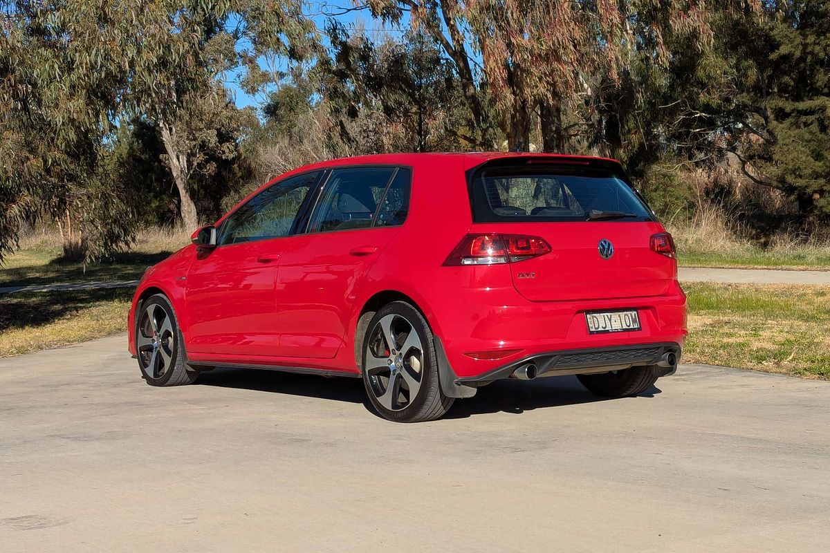 2016 Volkswagen Golf GTI 7