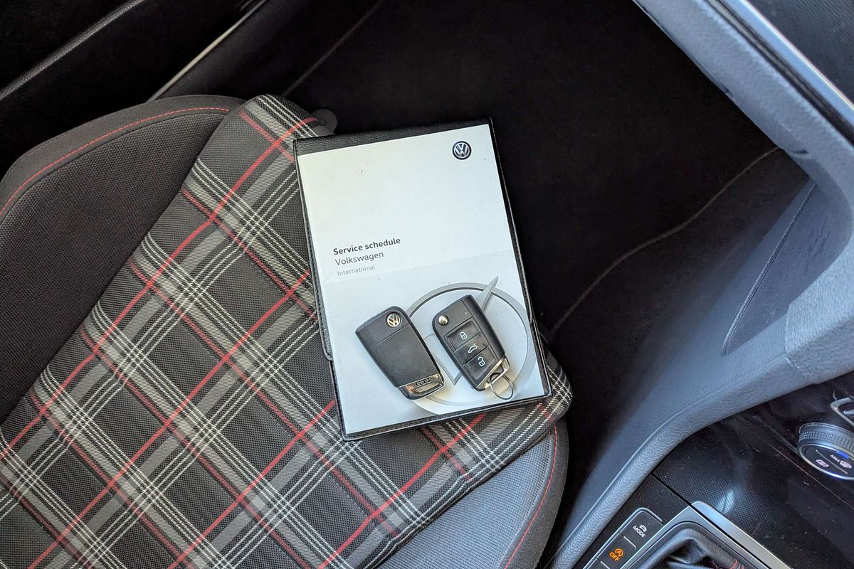 2016 Volkswagen Golf GTI 7