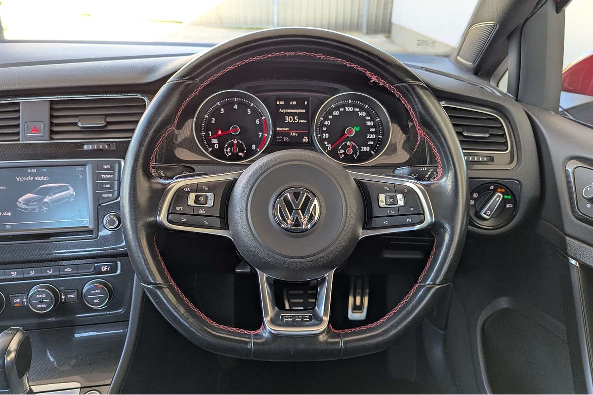 2016 Volkswagen Golf GTI 7
