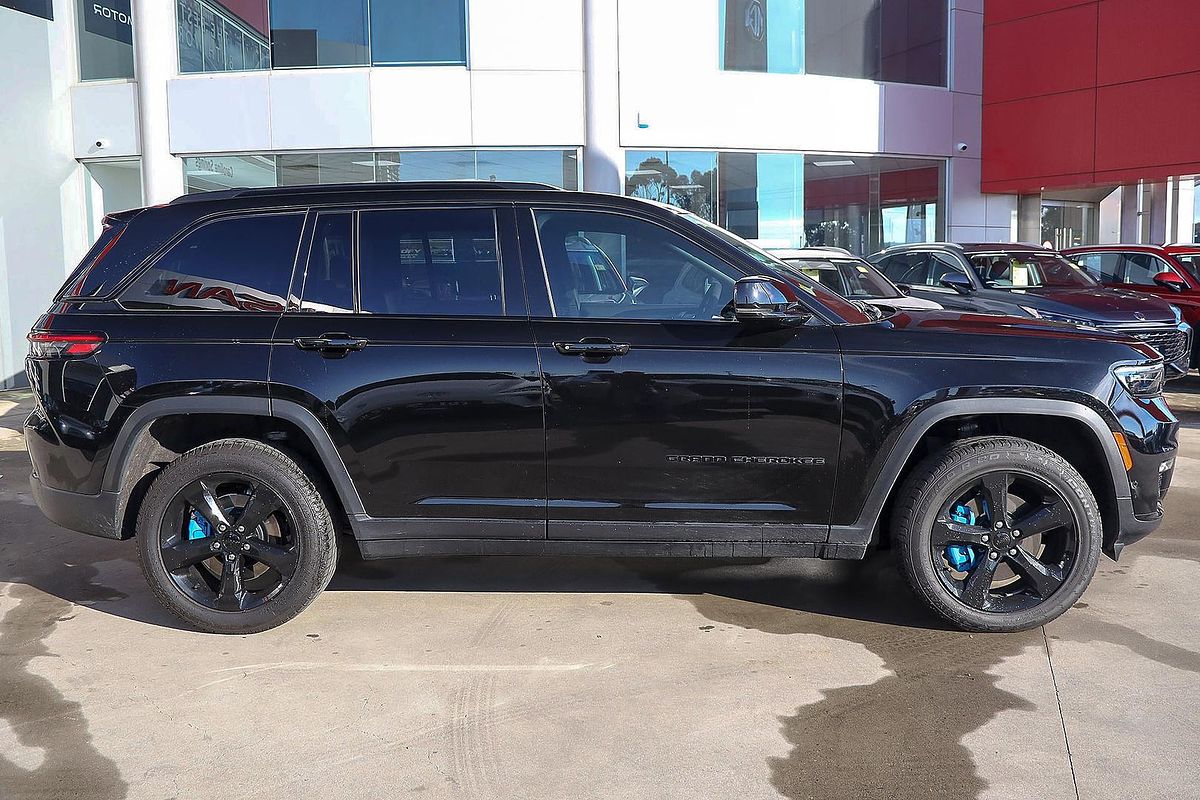 2023 Jeep Grand Cherokee Night Eagle WL