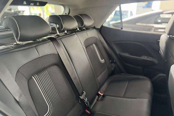2025 Hyundai Venue Elite QX.V5