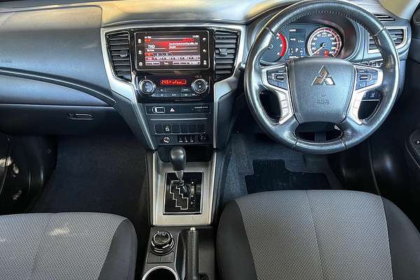 2020 Mitsubishi Triton GLX-R MR 4X4