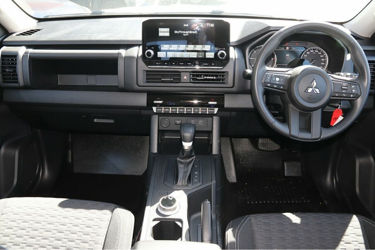 2025 Mitsubishi Triton GLX+ MV 4X4