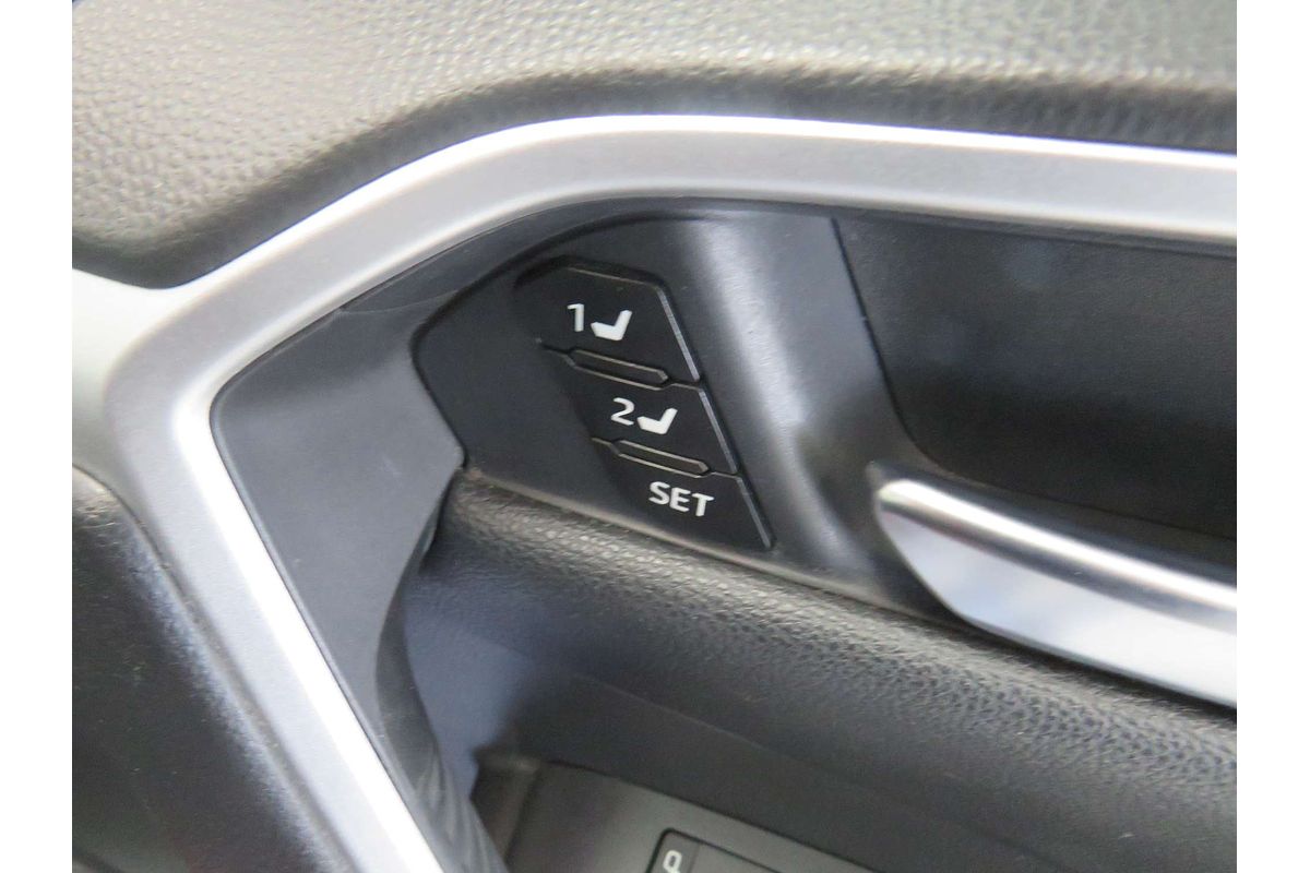 2020 Toyota RAV4 Cruiser AXAH54R