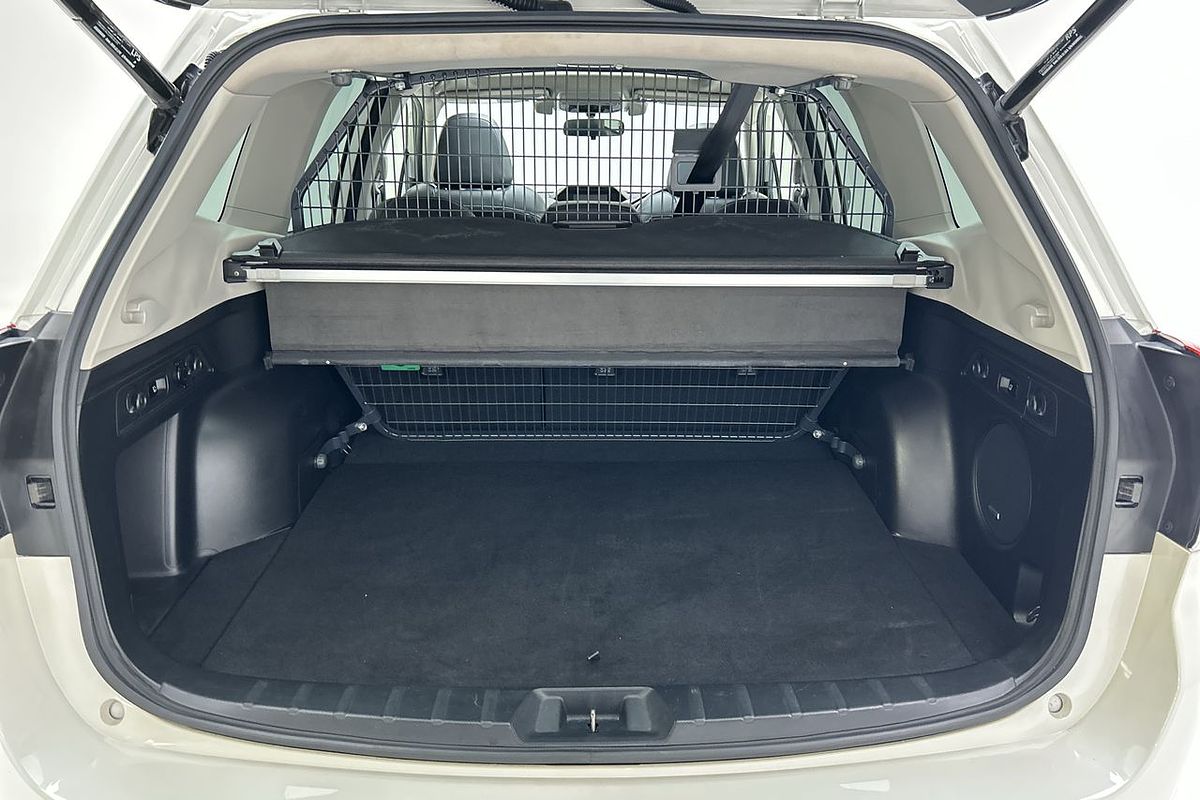 2020 Subaru Forester Hybrid S S5