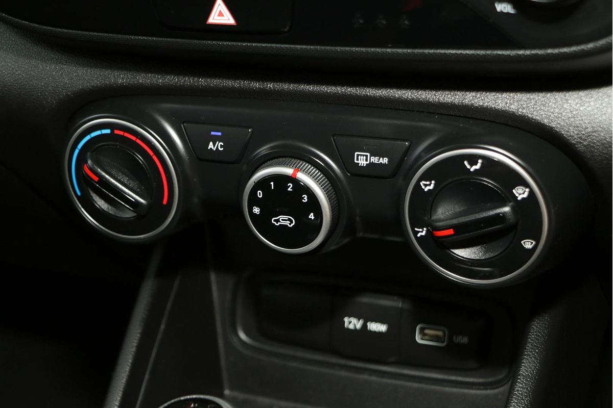 2022 Hyundai Venue Active QX.V4