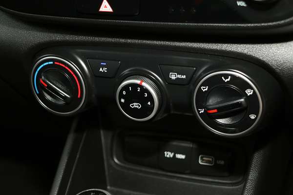 2022 Hyundai Venue Active QX.V4