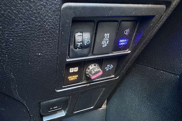 2020 Toyota Hilux SR GUN126R 4X4