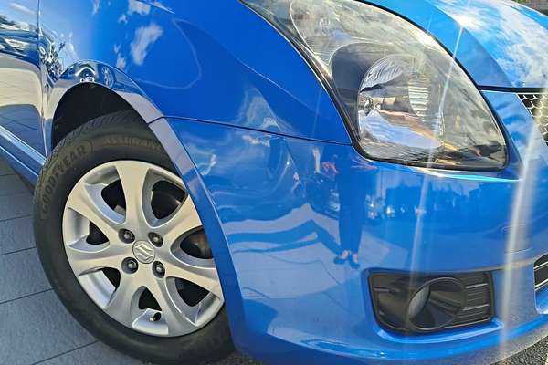 2009 Suzuki Swift  RS415