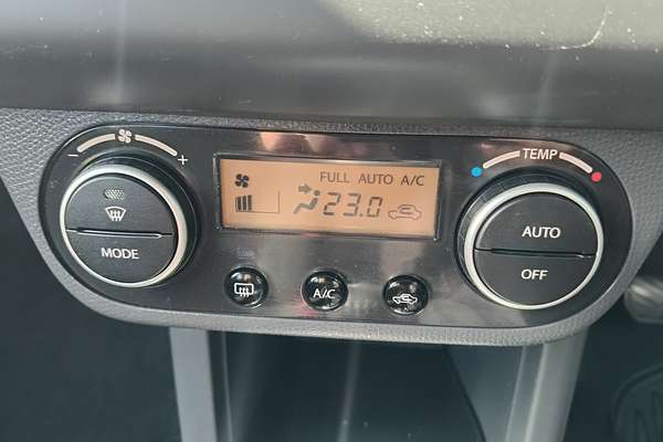 2009 Suzuki Swift  RS415