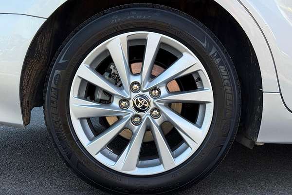 2021 Toyota Camry Ascent AXVH70R