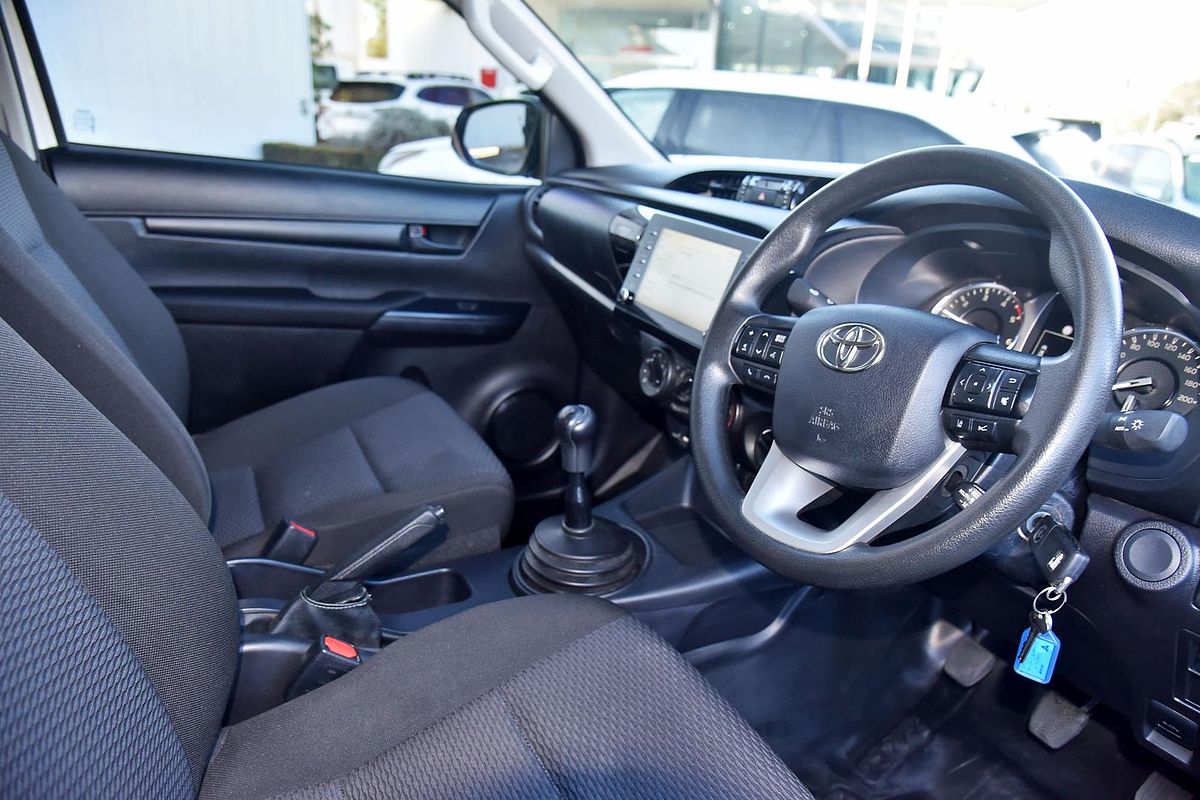 2022 Toyota Hilux Workmate GUN125R 4X4