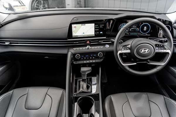 2025 Hyundai i30 Elite Hybrid CN7.V2