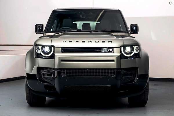 2025 Land Rover Defender 130 D350 X-Dynamic SE L663