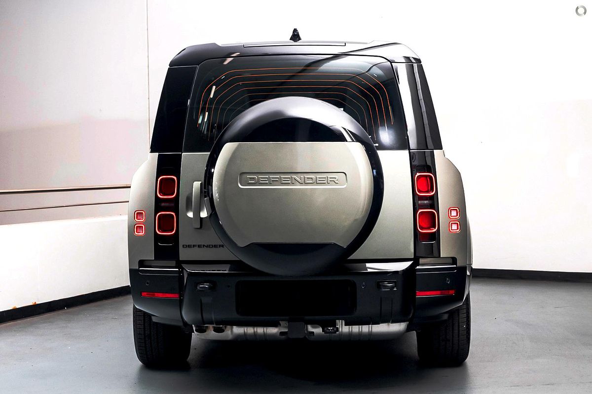 2025 Land Rover Defender 130 D350 X-Dynamic SE L663