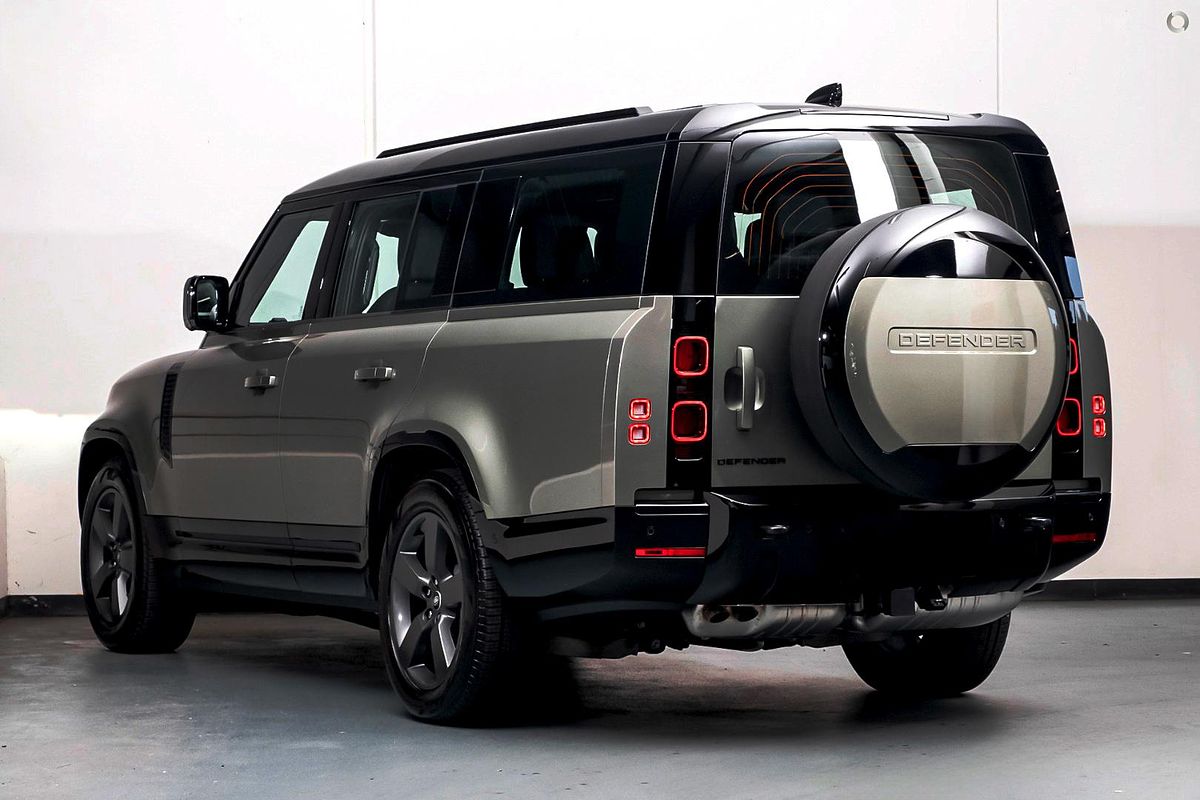 2025 Land Rover Defender 130 D350 X-Dynamic SE L663