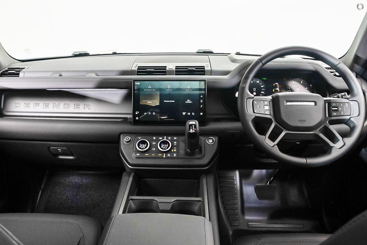 2025 Land Rover Defender 130 D350 X-Dynamic SE L663