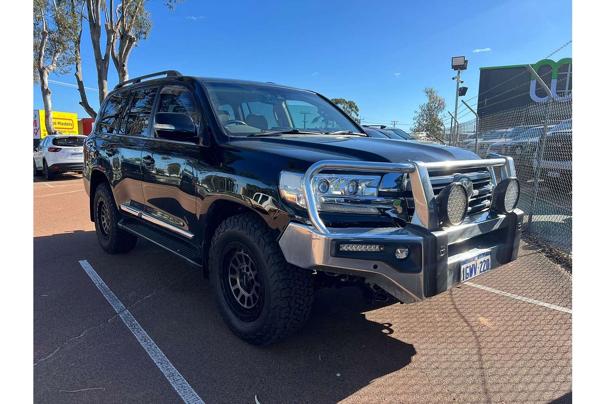 2019 Toyota Landcruiser Sahara VDJ200R