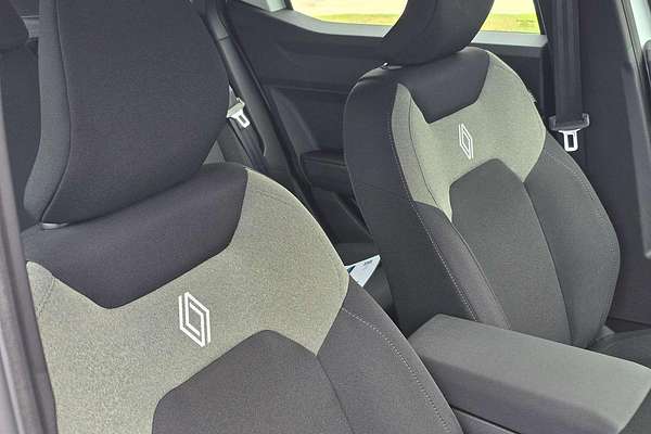 2025 Renault Duster Evolution X1311