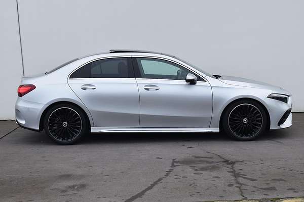 2024 Mercedes-Benz A-Class A200 V177