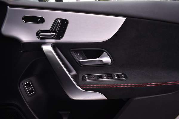 2024 Mercedes-Benz A-Class A200 V177