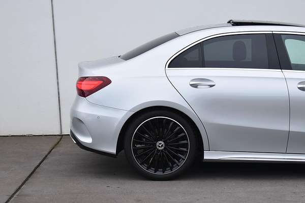 2024 Mercedes-Benz A-Class A200 V177