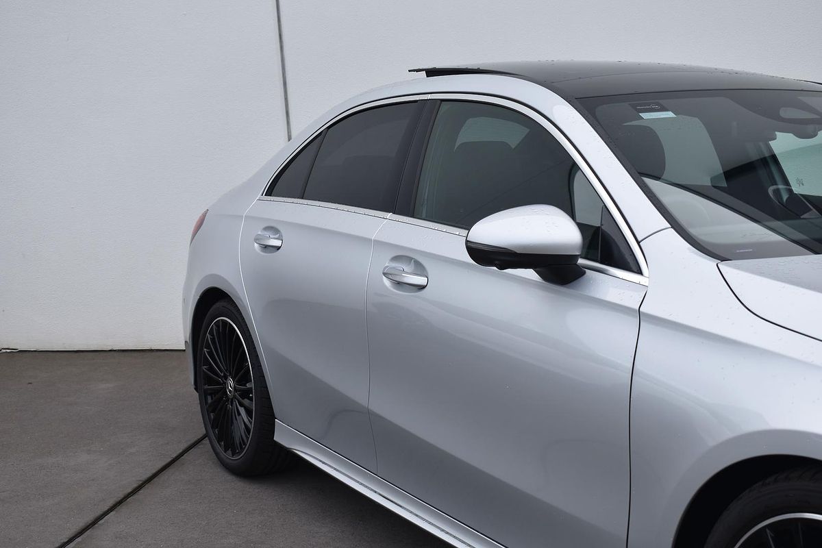 2024 Mercedes-Benz A-Class A200 V177