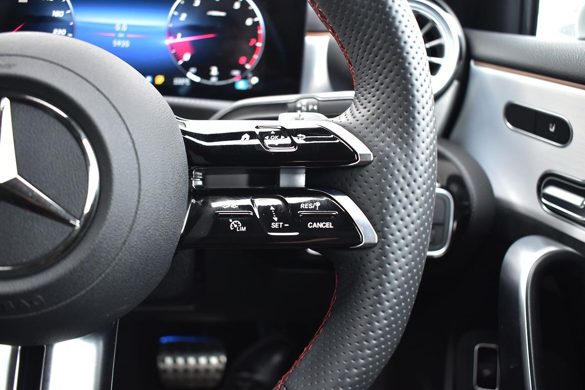 2024 Mercedes-Benz A-Class A200 V177