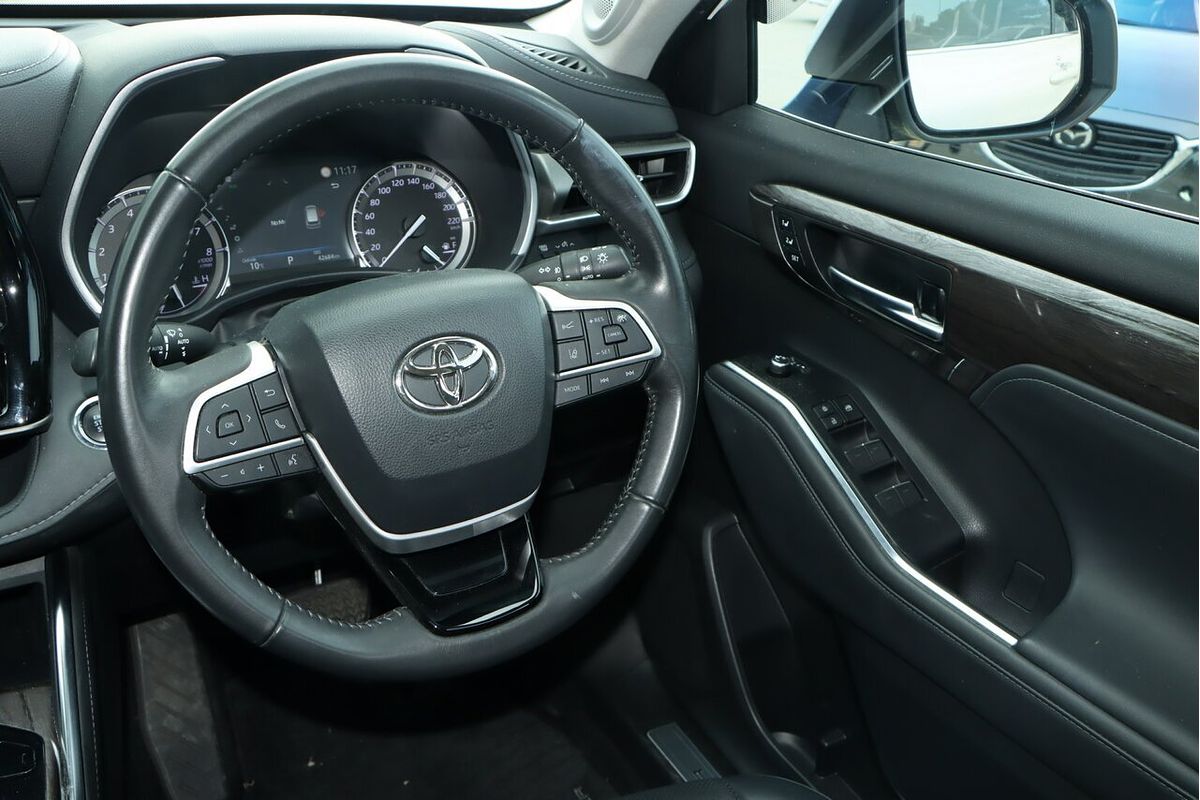 2022 Toyota Kluger Grande GSU75R